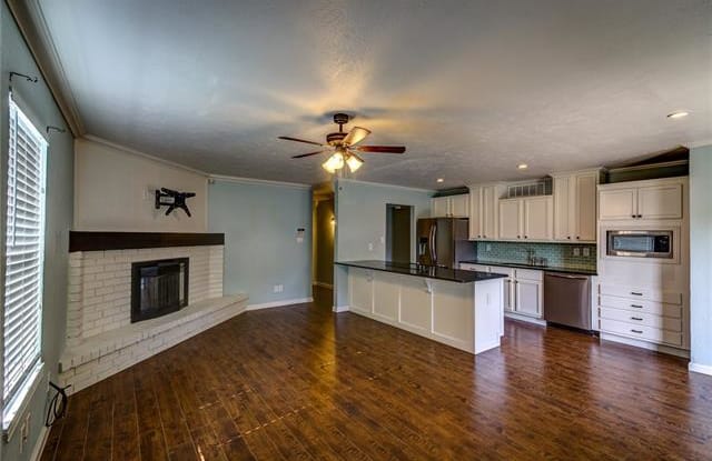 923 Sunny Slope Drive - 923 Sunny Slope Drive, Allen, TX 75002