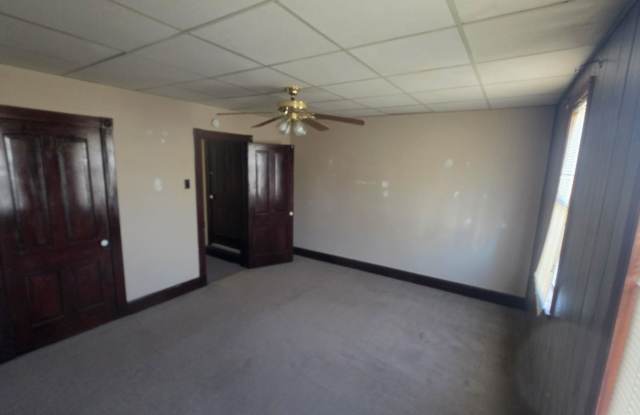 3 bedroom 1.5 bathroom Gallery 3