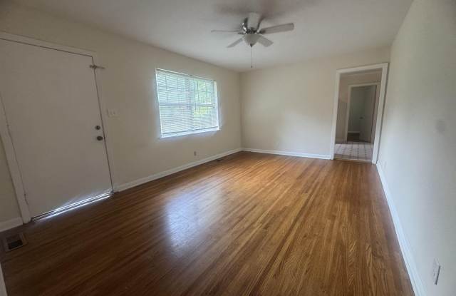 3100 Knollwood Circle Gallery 3