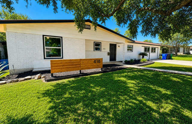 418 REDCLIFF DR Gallery 2