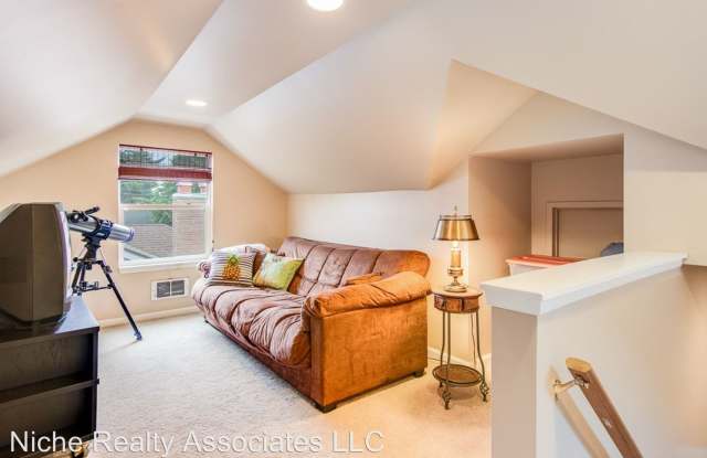 4016 53rd Ave SW Gallery 4
