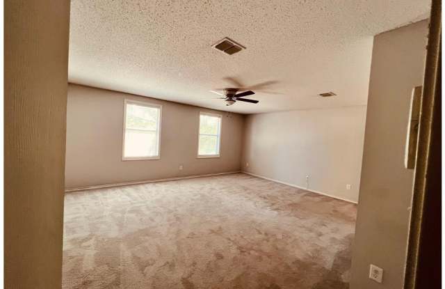 909 Willow Tree Drive Gallery 3