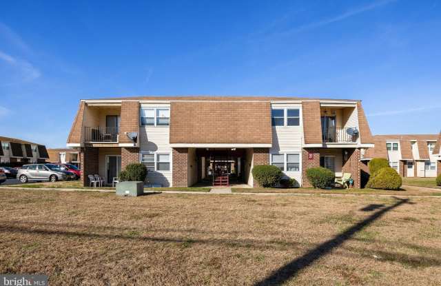 27--7 FLORENCE TOLLGATE Place photos photos