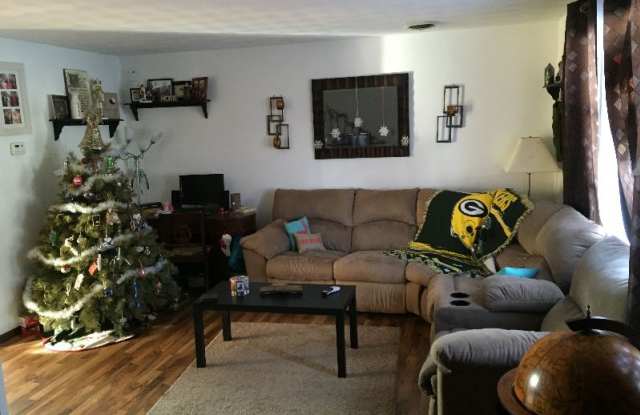 1330 W Shenandoah Dr 1330 - 1330 West Shenandoah Drive, Peoria, IL 61614