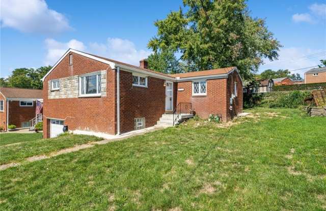 3423 Pleasantvue Dr - 3423 Pleasantvue Drive, Baldwin, PA 15227