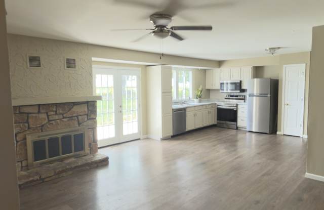40 South Hillview Drive Gallery 3