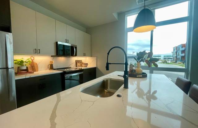 Loomis Crossing photos photos