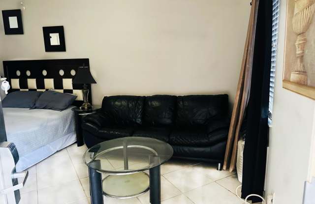 8944 Sandshot Court Gallery 3