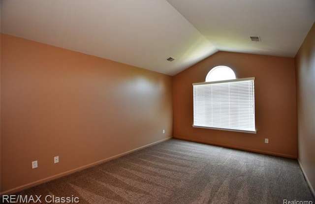 1201 ABIGAIL Gallery 2