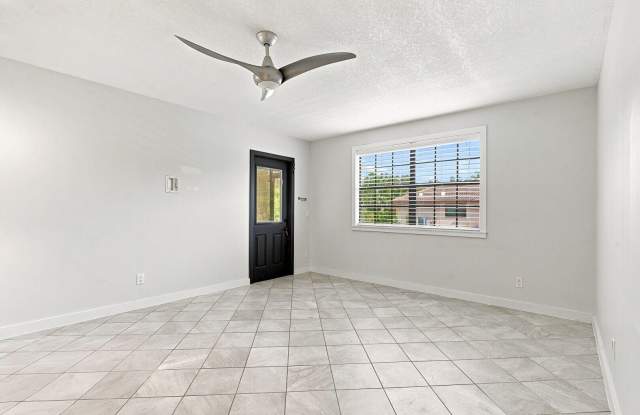 2480 SE Garden Terrace Gallery 4