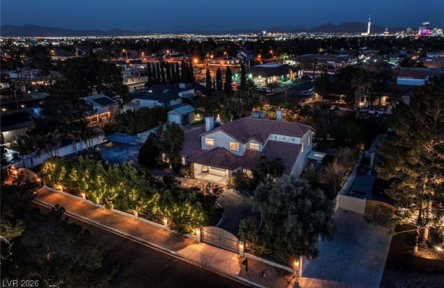 2940 Rosanna Street photos photos