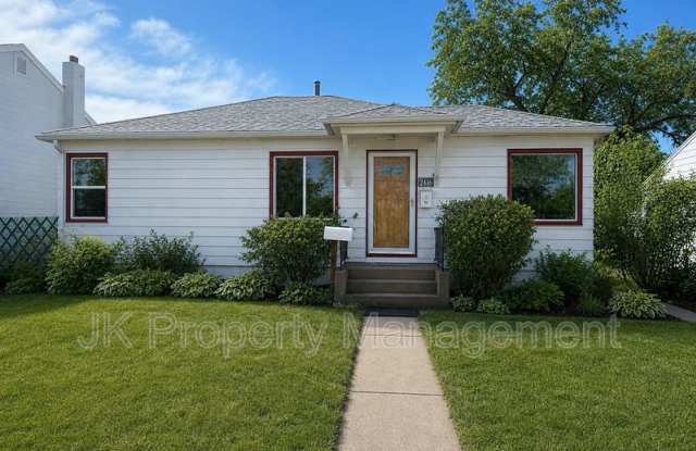 2416 4th Ave S photos photos