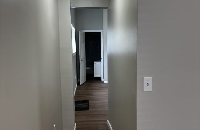 3312 Glenway Avenue - 1 Gallery 3