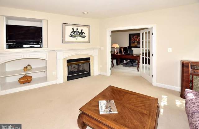 12192 CHANCERY STATION CIR Gallery 4