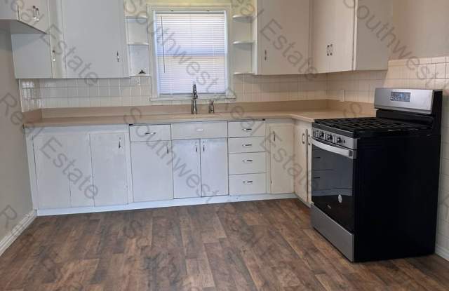 Beautiful 3 bedroom 1 bathroom house Gallery 3