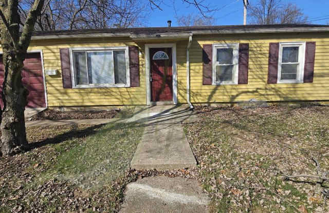 MODERN LIVING!!! - 14920 Fuller Avenue, Grandview, MO 64030