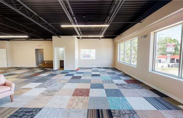 6105 East Washington Street Gallery 3
