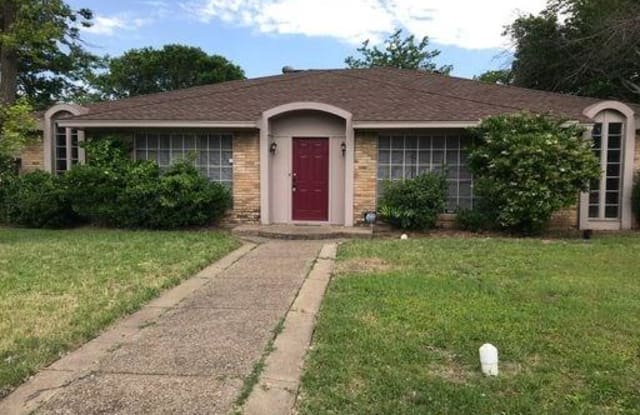 1141 Shadywood Lane - 1141 Shadywood Lane, DeSoto, TX 75115