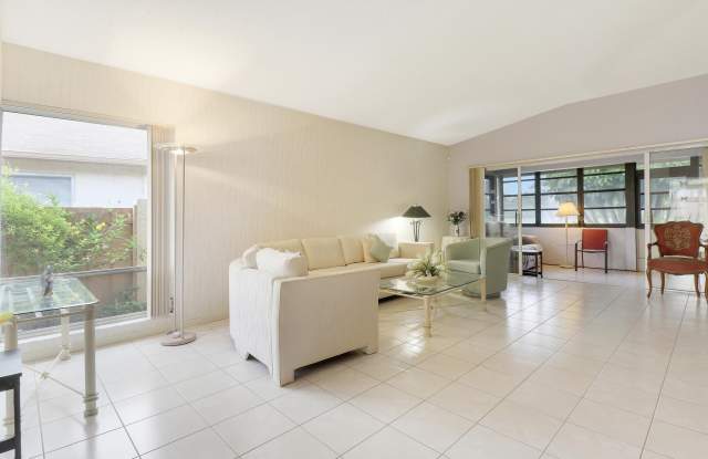 13759 Date Palm Court Gallery 4