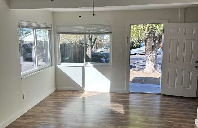 28 Mermaid Court Gallery 3