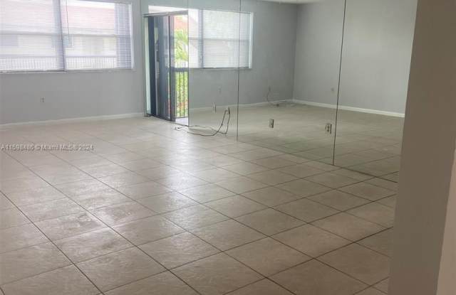 571 NW 107th Ave - 571 Northwest 107th Avenue, Fountainebleau, FL 33172