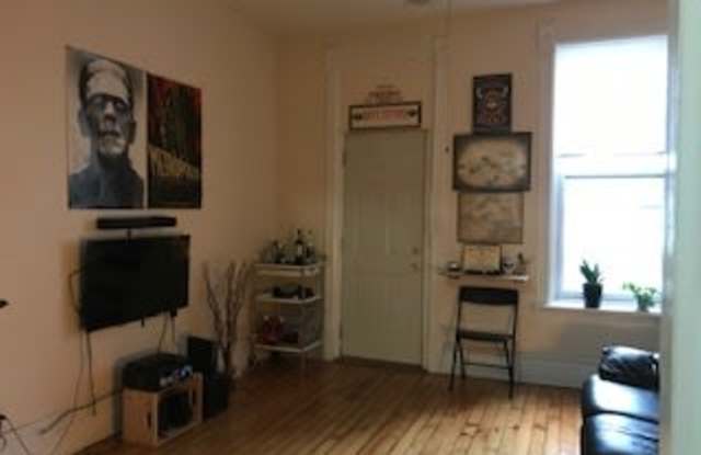 1901 South Ruble Street Gallery 3