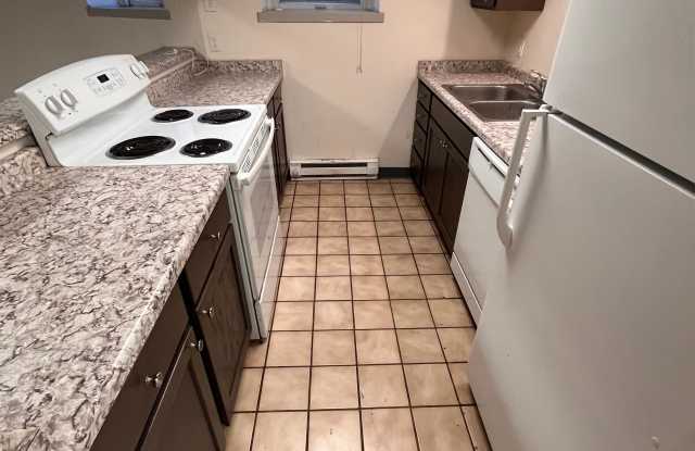 111 E Gorham - Unit 4 photos photos