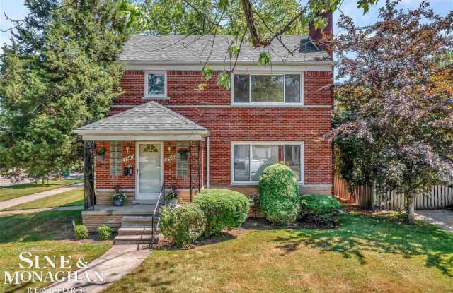 798 Harcourt - 798 Harcourt Road, Grosse Pointe Park, MI 48230