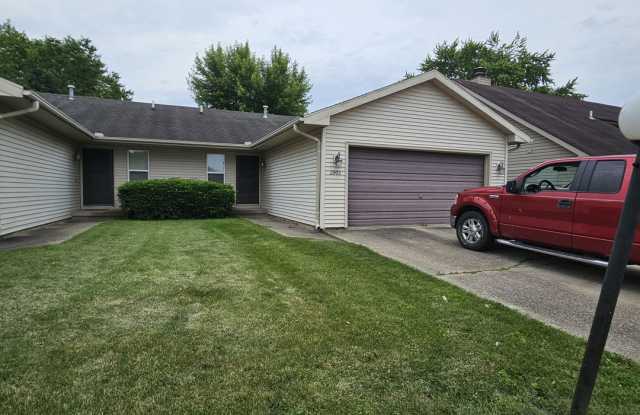 2bed duplex near Parkland photos photos