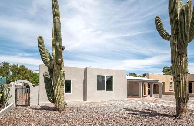 1017 E. West Circle Dr. Gallery 3