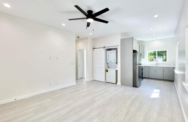 NEWLY BUILT SPACIOUS 2 BED/2 BATH/1 PRKG, Washer/Dryer INSIDE - Available NOW (Nuuanu) photos photos