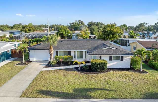 2430 POST ROAD - 2430 Post Road, Gulf Gate Estates, FL 34231