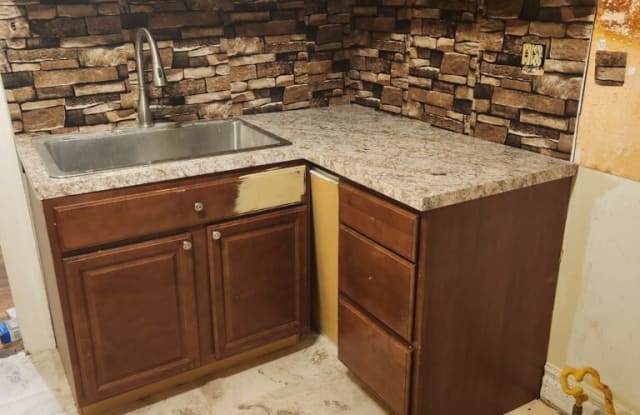 2727 Calvert Avenue - 1 photos photos