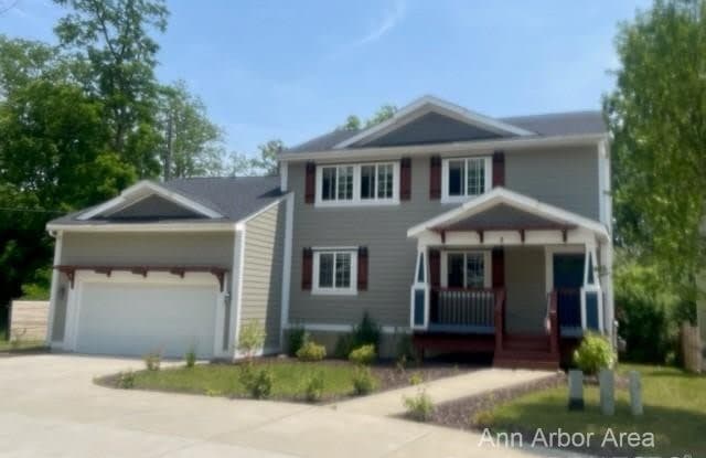 2 Maple Village Court - 2 Maple Village Ct, Ann Arbor, MI 48103