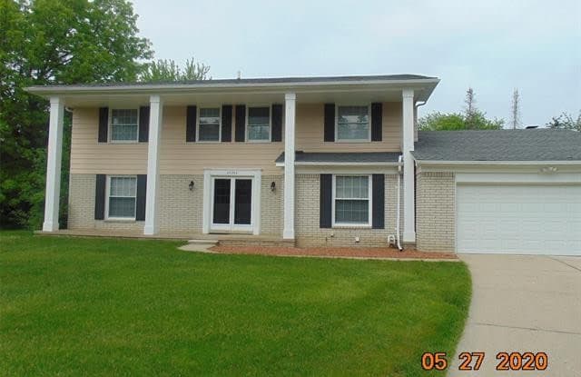 25742 SKYE Court - 25742 Skye Court, Farmington Hills, MI 48336