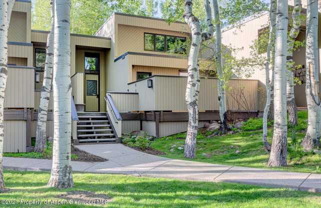 1441 Crystal Lake Road unit: 2 photos photos