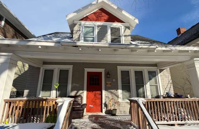 AVAILABLE JUNE 1st - 4 Bed, 1.5 Bath Bungalow - 626 North 10th Avenue East, Duluth, MN 55805