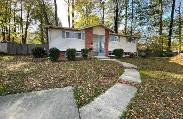 8915 COPPERFIELD COURT - 8915 Copperfield Court, Kings Park, VA 22151