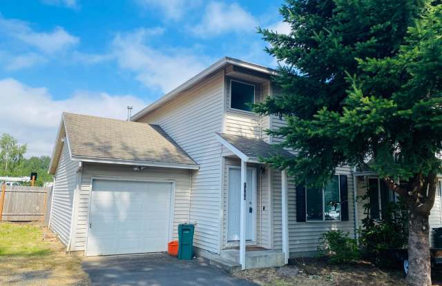 Freshly updated TH unit with private back yard too! photos photos