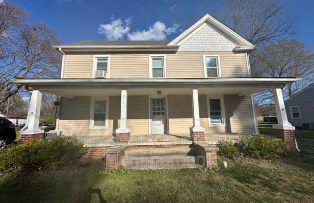 511 Cummings St photos photos