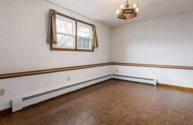 122 Central Street - D - 122 Central Street, Somerville, MA 02145