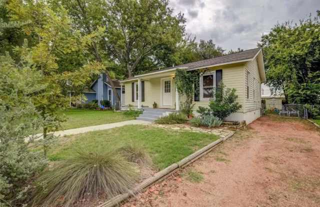 Discover Your Austin Oasis: Revitalized Bungalow with Hardwood Floors and Entertainer's Deck! photos photos
