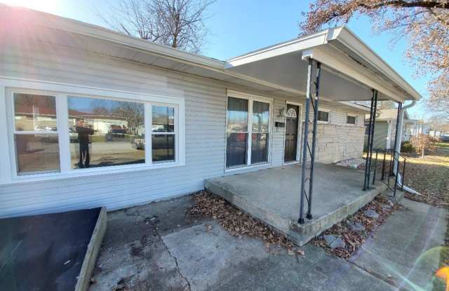 1973 Newcomer Lane Gallery 2