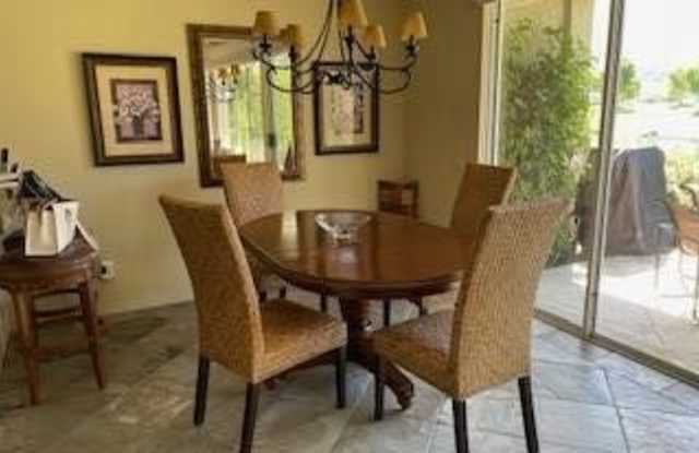 55523 Oakhill Gallery 2