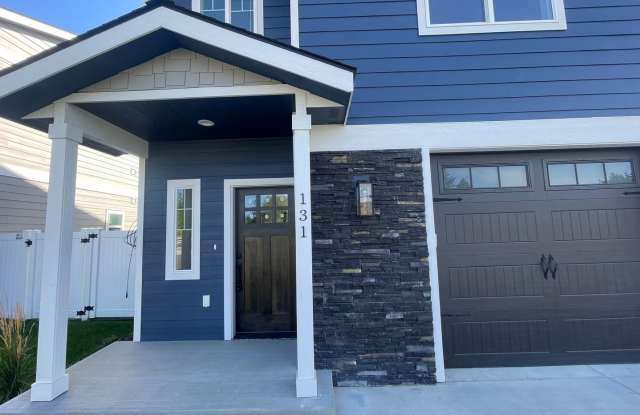 BRAND NEW Hayden Townhome - 131 East Lobo Loop, Hayden, ID 83835
