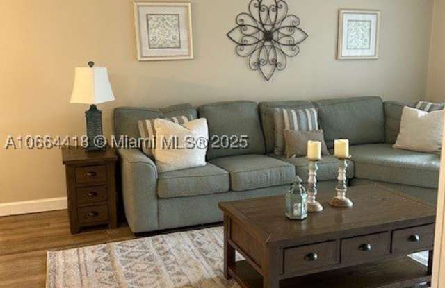19701 E Country Club Dr Gallery 3