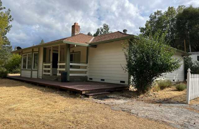Charming - Off Forni Road - 2 Bdrm, 2 Bath photos photos