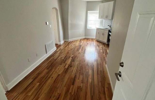 470 Monroe Ave photos photos