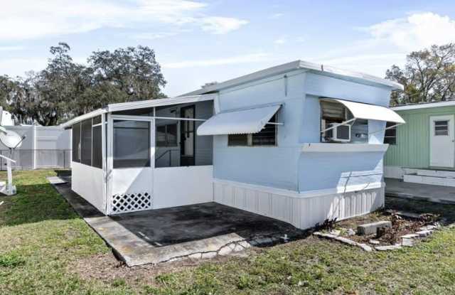 2245 New Tampa Hwy photos photos