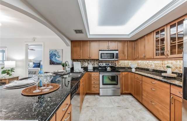 5633 Turtle Bay Dr Gallery 2